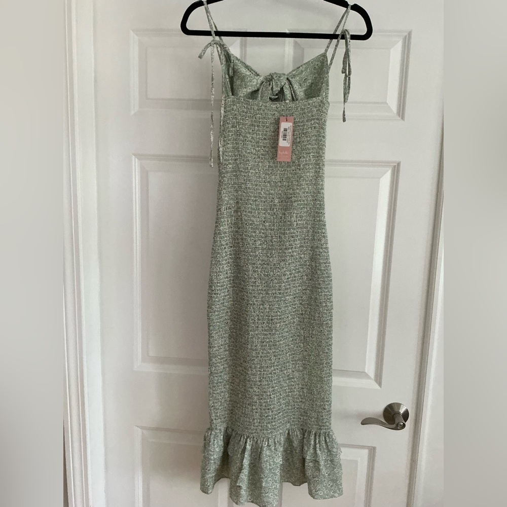 ✨ Mabel Garden Midi Dress – Green & White Floral – Size Large ✨ - Picture 6 of 10